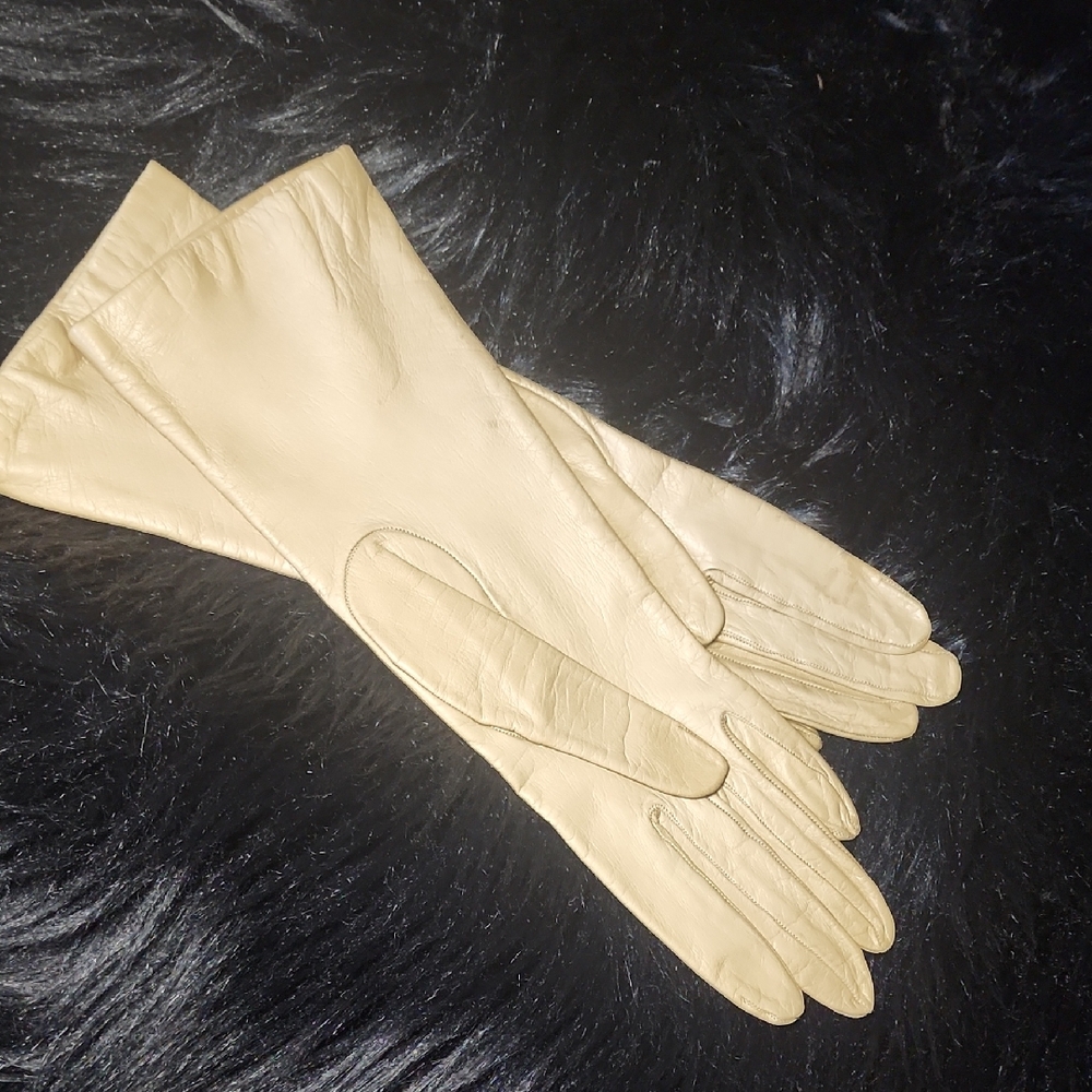 Vintage Taupe Women's Smooth Fine Leather Gloves
